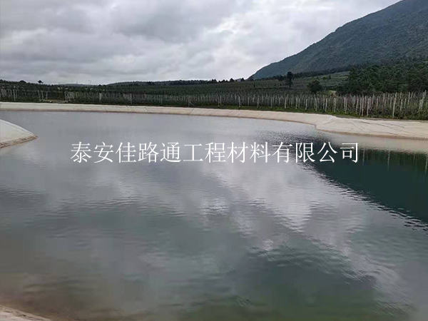 調(diào)節(jié)池防滲膜鋪設(shè)實用技巧 調(diào)節(jié)池防滲膜鋪設(shè)實用技巧